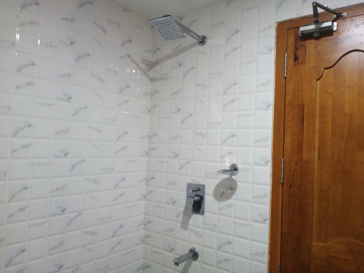 Devanganam Residency 호텔 Guruvāyūr 외부 사진