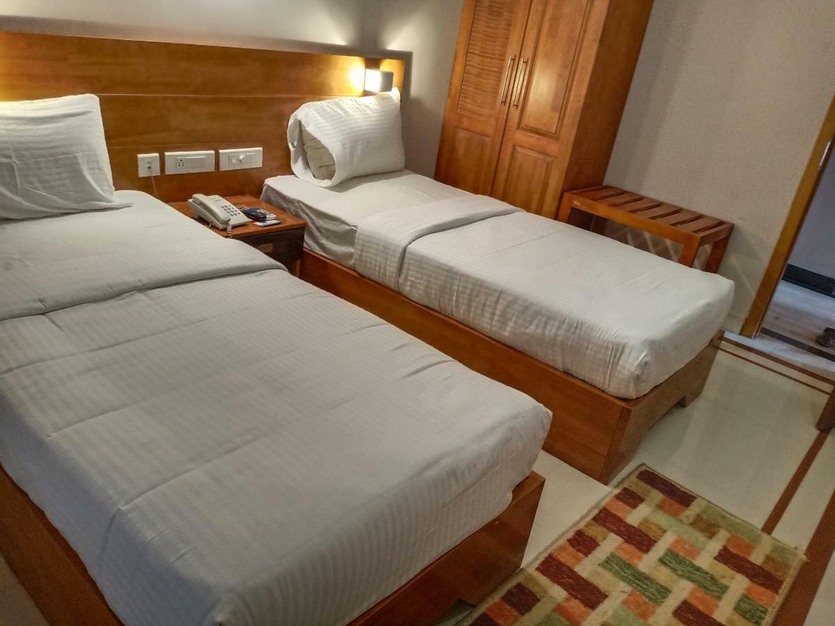 Devanganam Residency 호텔 Guruvāyūr 외부 사진