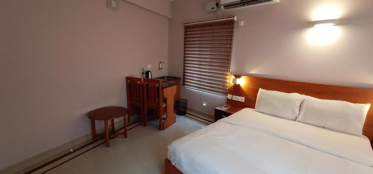 Devanganam Residency 호텔 Guruvāyūr 외부 사진