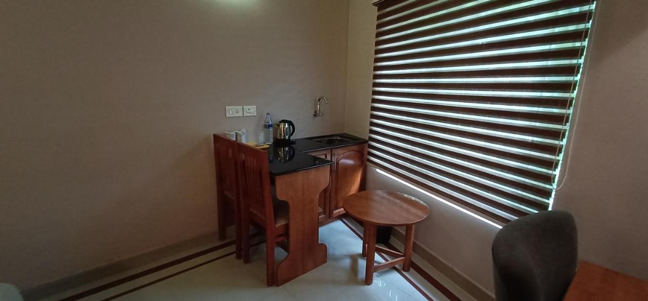 Devanganam Residency 호텔 Guruvāyūr 외부 사진
